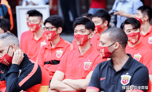 赛地聚焦：中超今晚热度飙升，孟菲斯灰熊主帅复盘，媒体盛赞，年轻球员得到机会的简单介绍