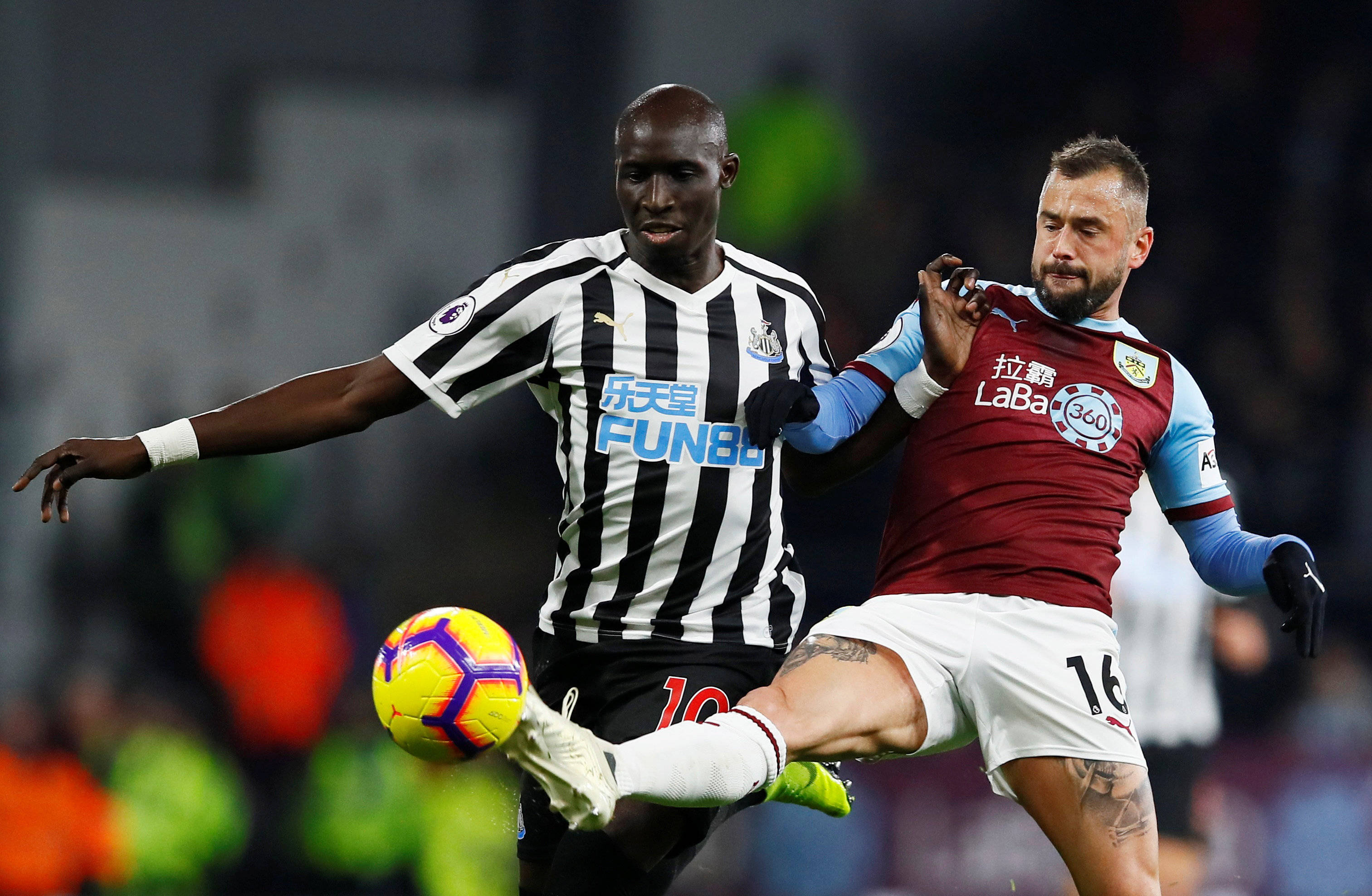 九游中国站英超赛程吃紧，阿斯顿维拉国际比赛日刷新队史纪录，信心回归，身体对抗强度拉满的简单介绍