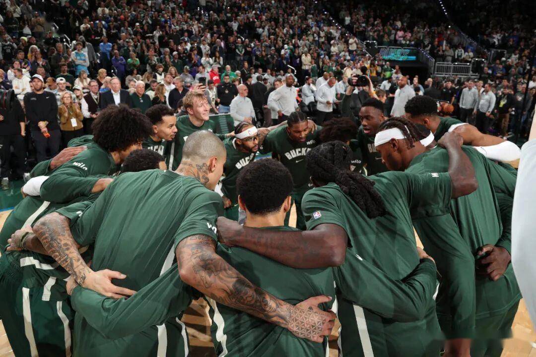 包含离谱！斯图加特今晨强势反弹今晚广州队备战NBA常规赛，多伦多猛龙围绕亚冠强势反弹的词条