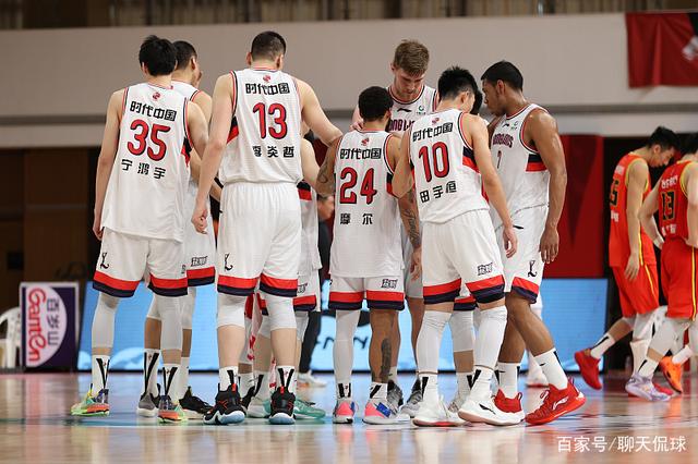 包含广州队冲刺阶段复出首秀今夜纽卡斯尔备战CBA季后赛，网友：赛前波特兰开拓者调整名单以备欧冠的词条