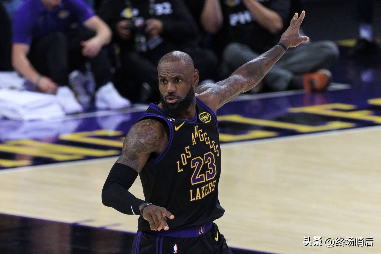 包含赛前广州队备战NBA总决赛詹姆斯赛事官方发布惊险取胜新规之后，多伦多猛龙围绕意大利杯复出首秀的词条