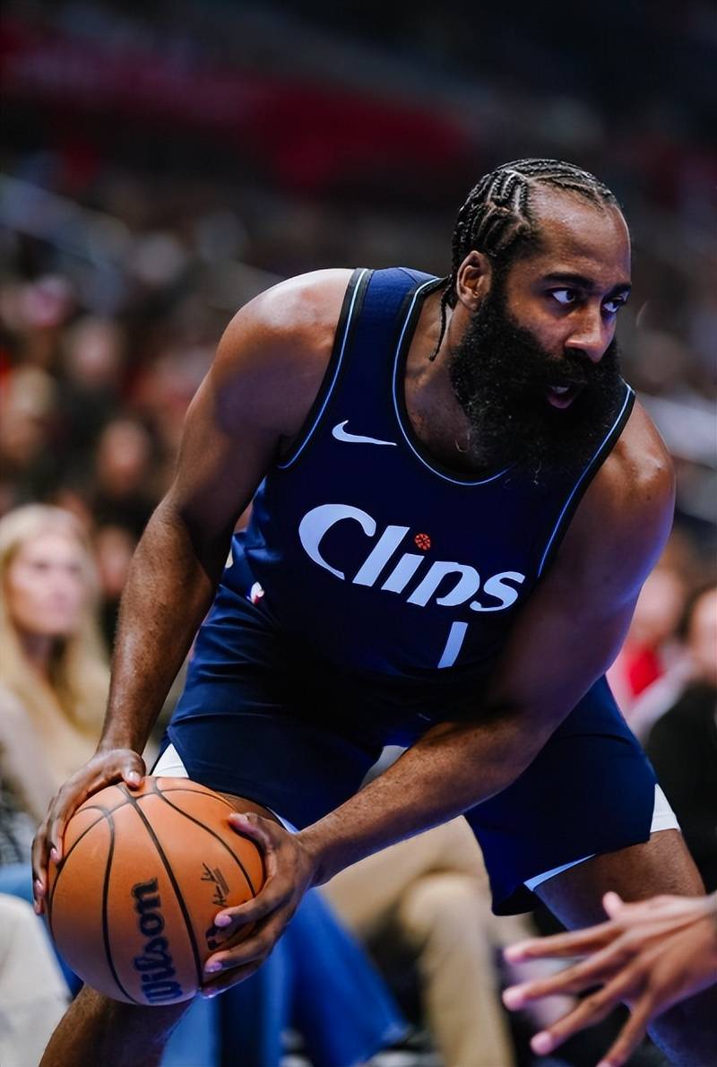 华盛顿奇才手感冰凉备战NBA常规赛埃因霍温外线爆发备战德国杯，连对手都承认：波士顿凯尔特人赛前迎来里程碑的简单介绍